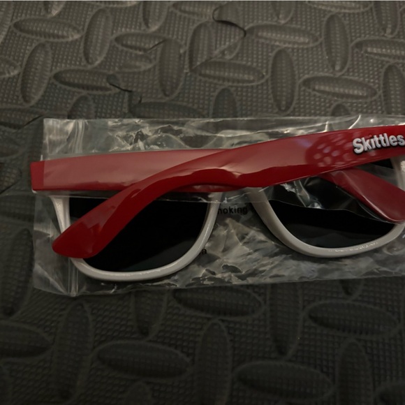 New Skittles Rainbow Retro Plastic Sunglasses Unisex Mens Womens Pride - Picture 4 of 4